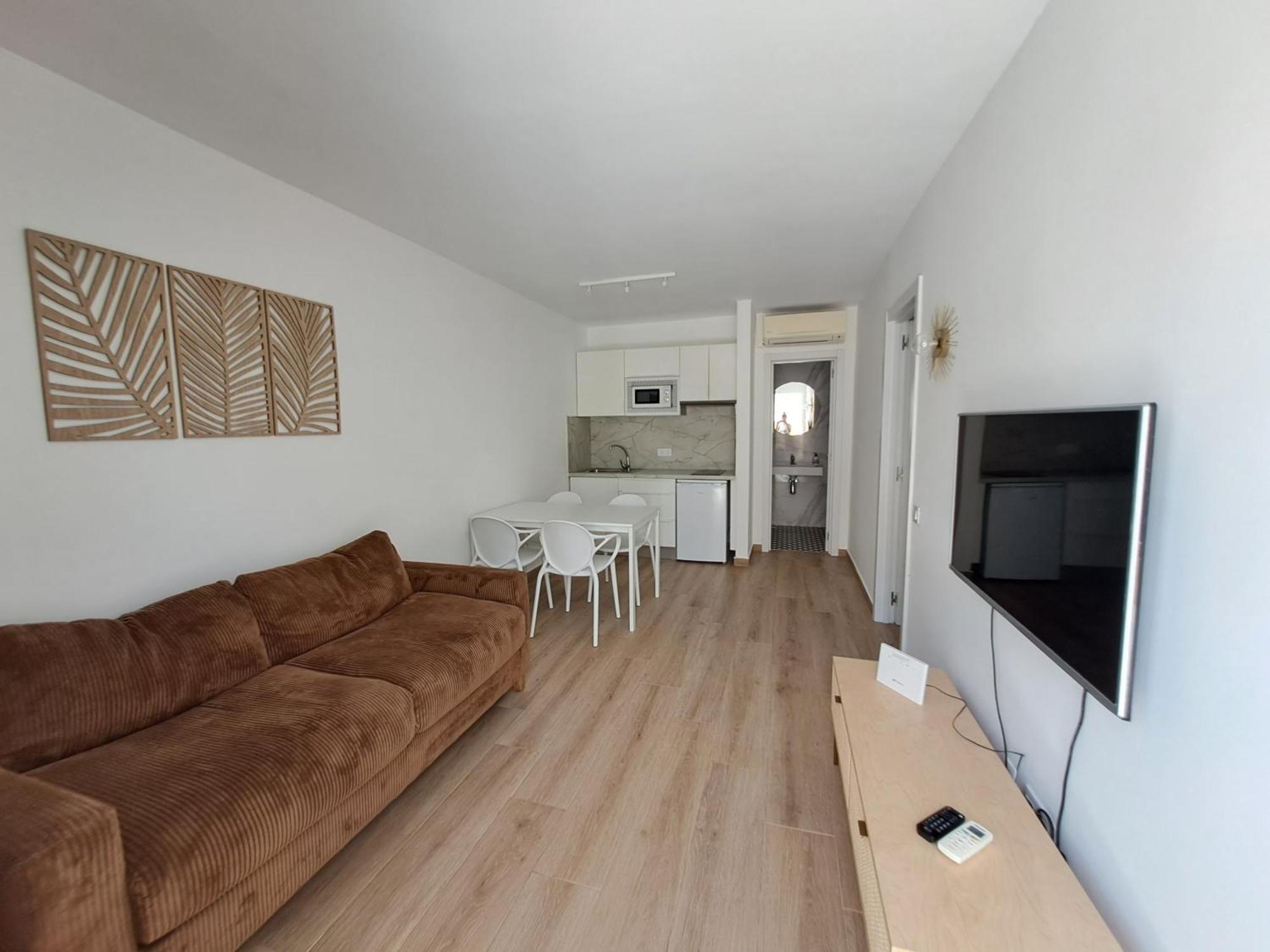 Homeforguest Apartamento Con Terraza Y Piscina En Corralejo Exteriör bild