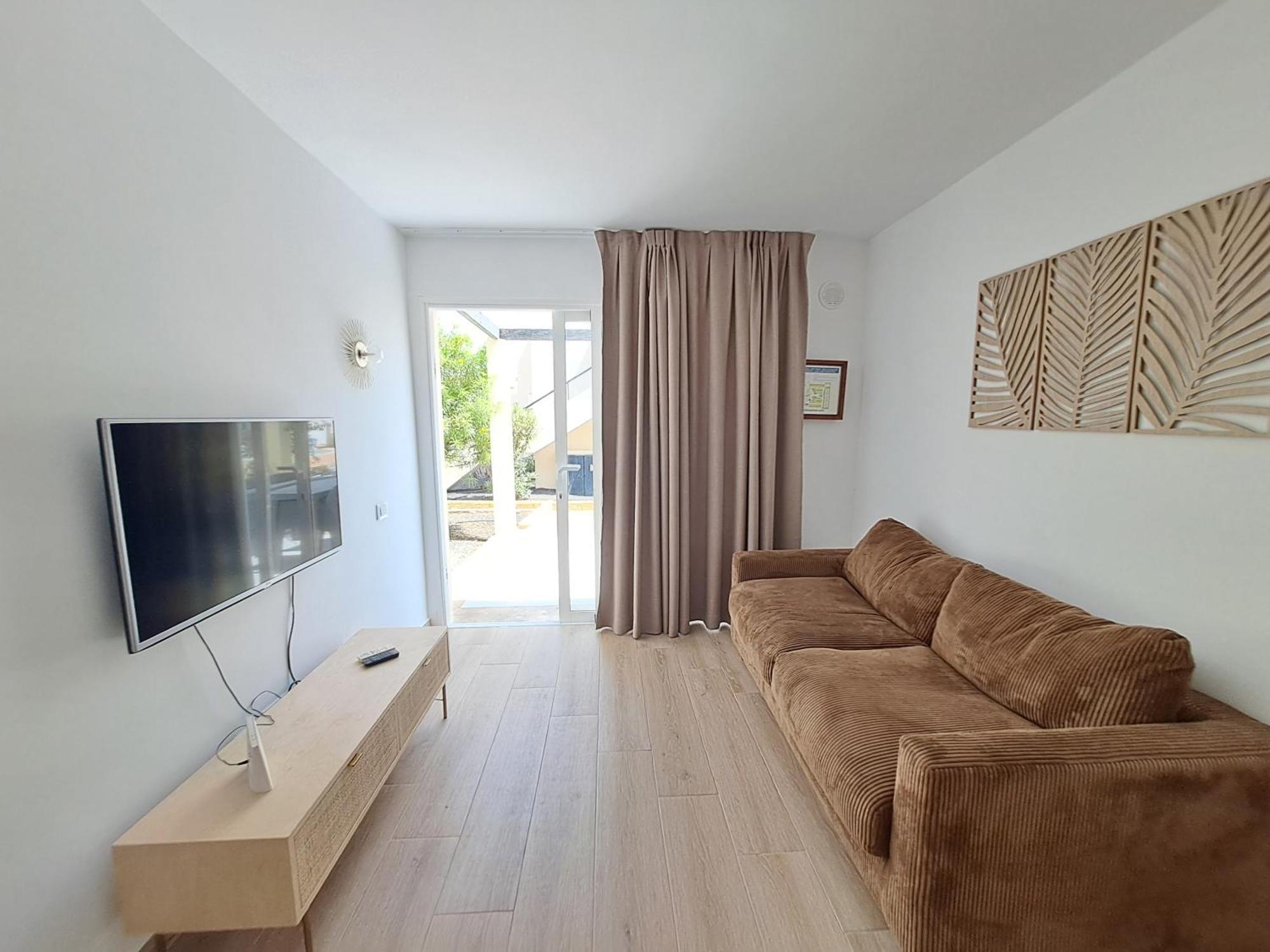 Homeforguest Apartamento Con Terraza Y Piscina En Corralejo Exteriör bild